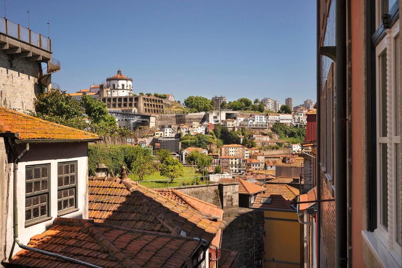 Ribeira Trendy Flat In Medieval Mercadores Street